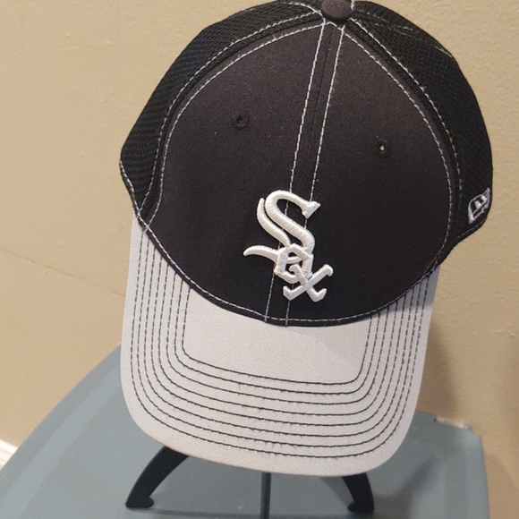 New Era Other - New Era 39Thirty White Sox Fitted Hat Med-Large